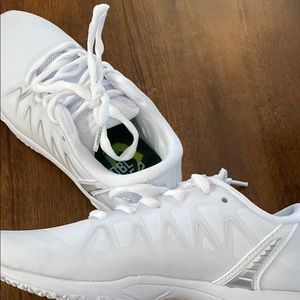 Varsity Double Edge 2 Cheer shoes size 4